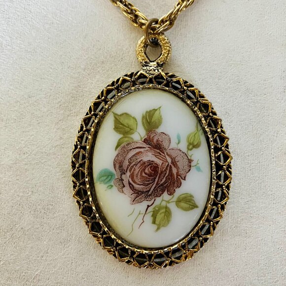Rose Cameo Pendant Link Chain Necklace Ornate Gold Tone Metal Frame Mirror Back - Picture 4 of 10